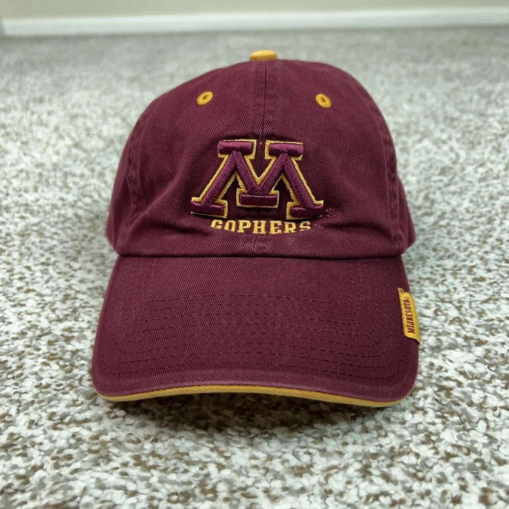 Minnesota Golden Gophers Hat Cap Strap Back‎ One Size Red NCAA Top Of The World